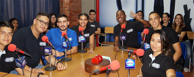 Presentación de TV y Noticieros